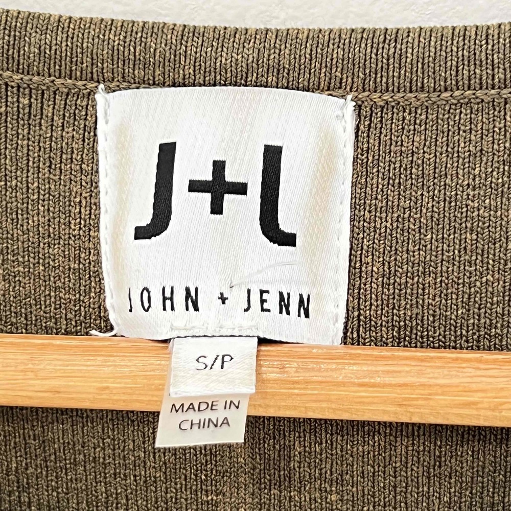 John + Jenn Olive Green Knit Sleeveless Dress Size SP - Picture 3 of 7